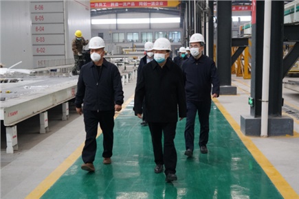 12月15日省人大常委会副主任陈飞莅临华人策略综合讨论大厅指导工作